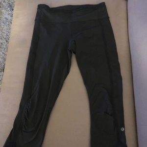 Lululemon Wunder Under Crop 21’ size 4